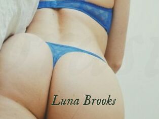 Luna_Brooks
