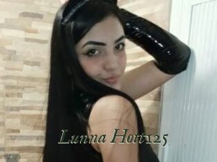 Lunna_Hott125