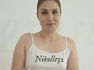 Nikolle32